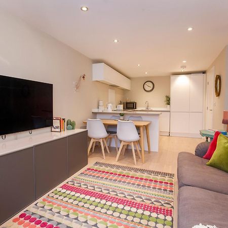 Compton Lodge Luxury Apartment-Free Parking Йорк Экстерьер фото