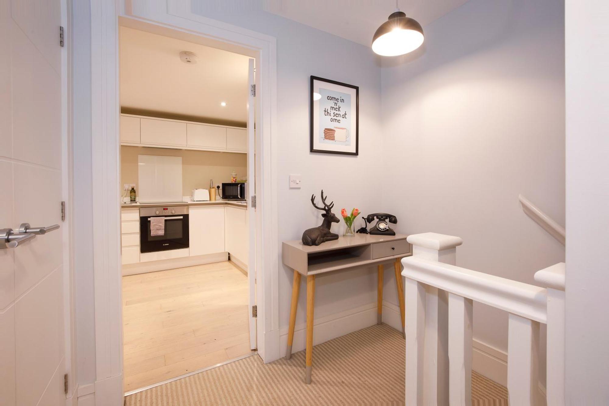 Compton Lodge Luxury Apartment-Free Parking Йорк Экстерьер фото