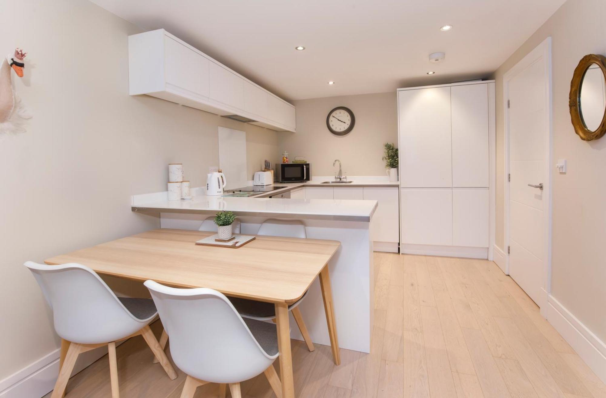 Compton Lodge Luxury Apartment-Free Parking Йорк Экстерьер фото